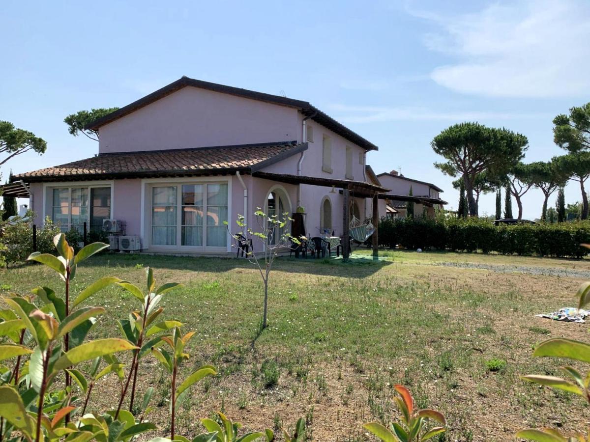 Fattoria Palazzeta - Pet & Family Friendly Aparthotel Cecina  Exterior photo