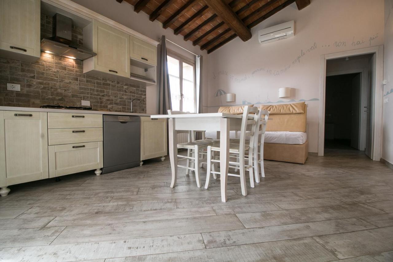 Fattoria Palazzeta - Pet & Family Friendly Aparthotel Cecina  Exterior photo